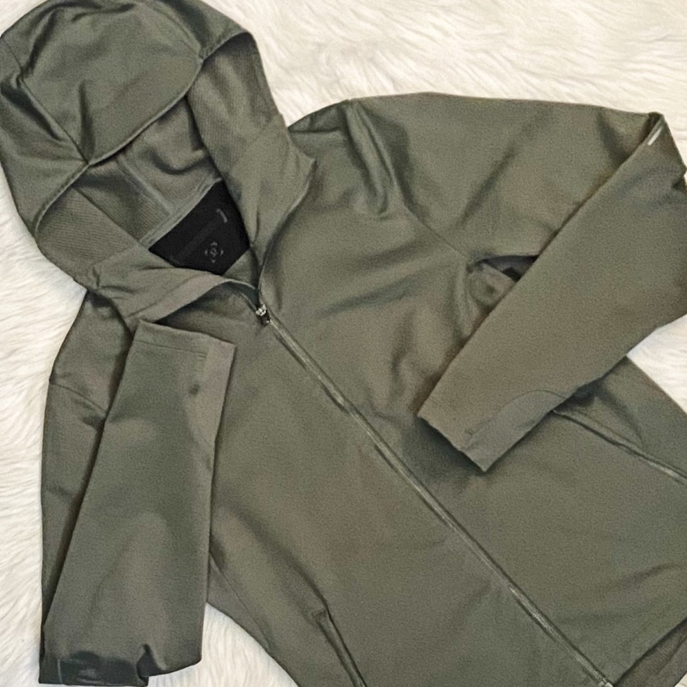 Lululemon Fleece Back Soft Shell Jacket Medium